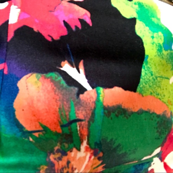 WORTHINGTON COLORFUL FLORAL PENCIL SKIRT Fitted - Picture 3 of 8
